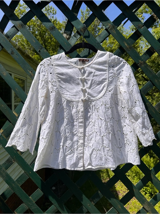 Reiss Tops - Vintage Reiss eyelet top